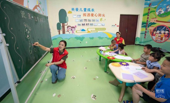 河北黄骅：社区里的多彩假期